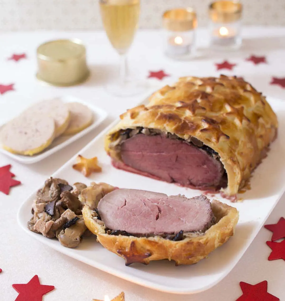 Filet de bœuf en croûte de champignons et foie gras